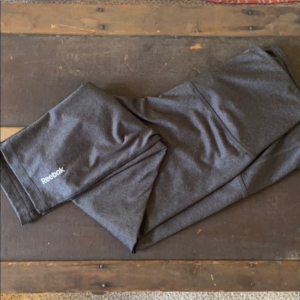 Reebok Capri leggings, Size M